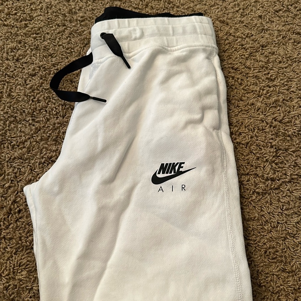 nike air joggers